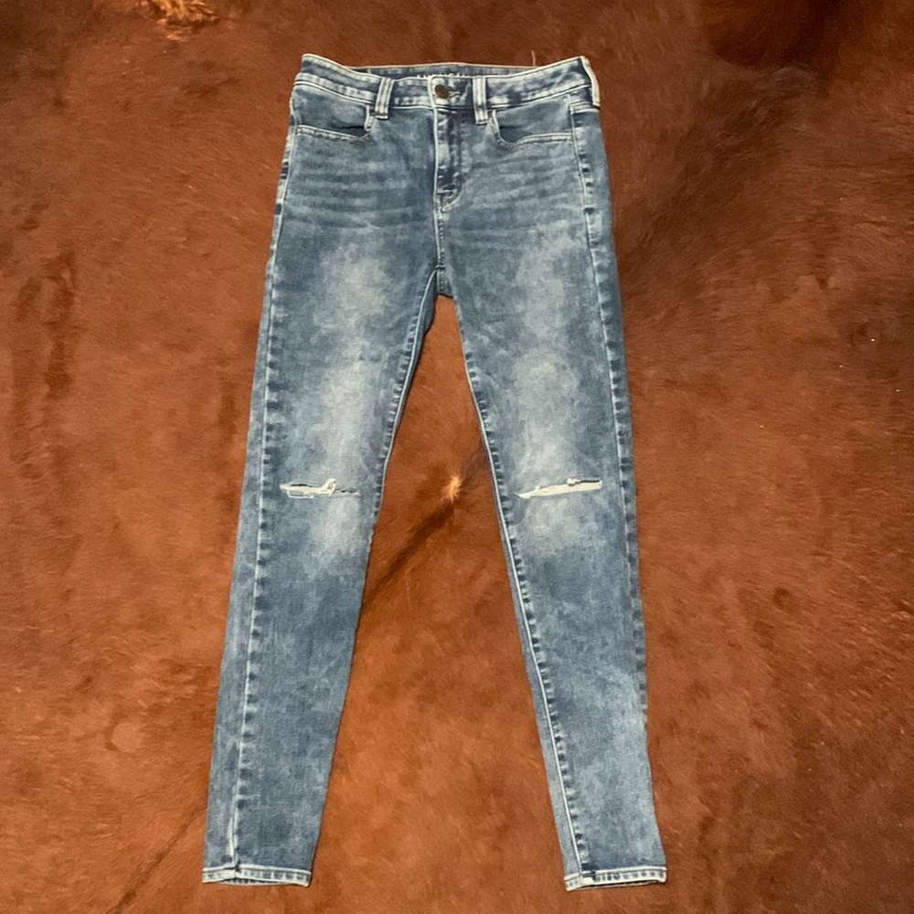 AE high rise jeggings. Size 6. Acid wash. Perfect condition.
